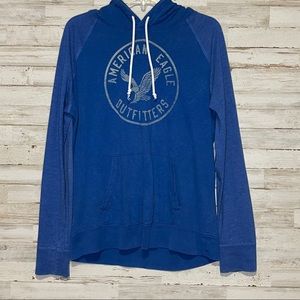 American Eagle Classic L/Sleeve Hoodie (this shirt is the epitome of AE) Size M